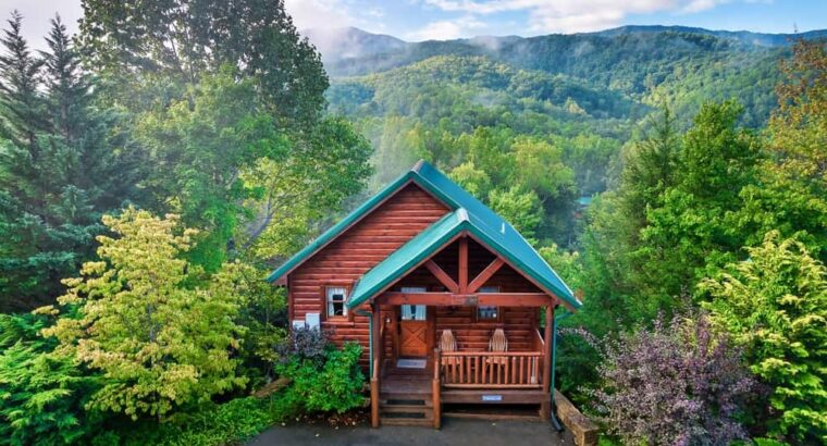 Steep Mountain Cabin Retreat, 3 Bed Scenic Views Fireplace